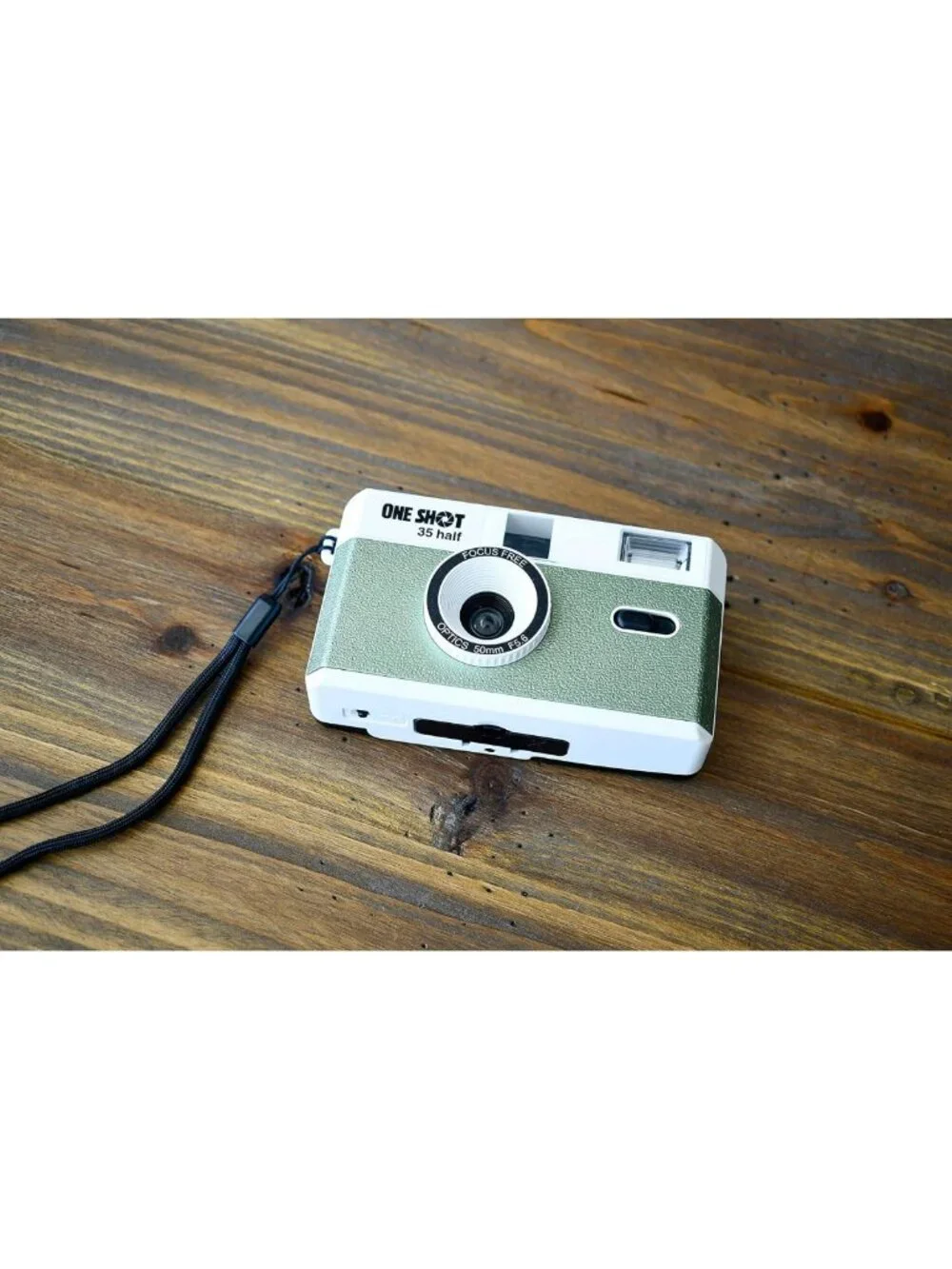Retro 35mm Point & Shoot Film Camera - Reusable Half Frame, Built-in Flash, 36